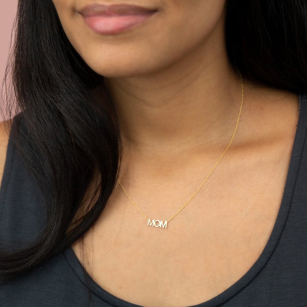 MOM Necklace Maya Brenner