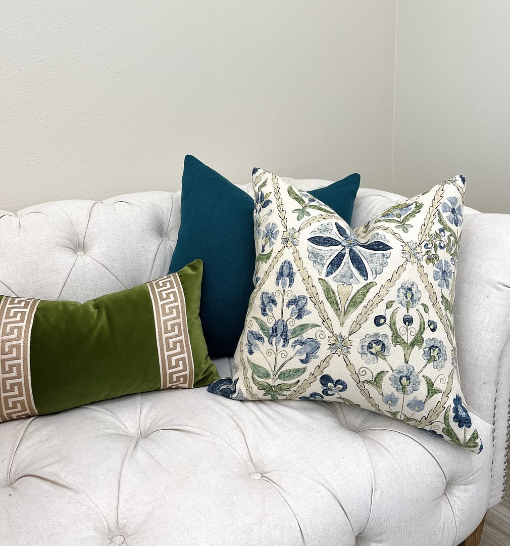 Velvet olive green pillow hotsell