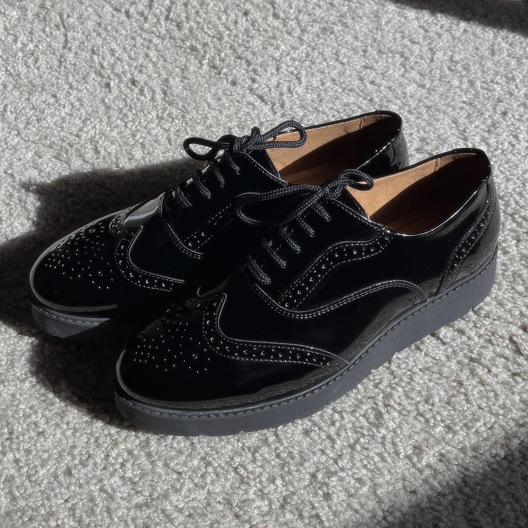 Carvela flatform brogues deals
