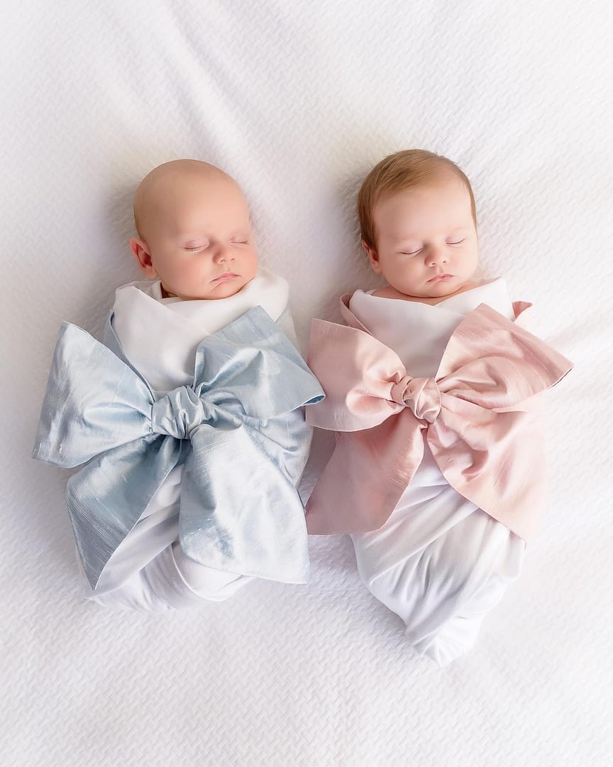 Newborn fashion bow swaddle