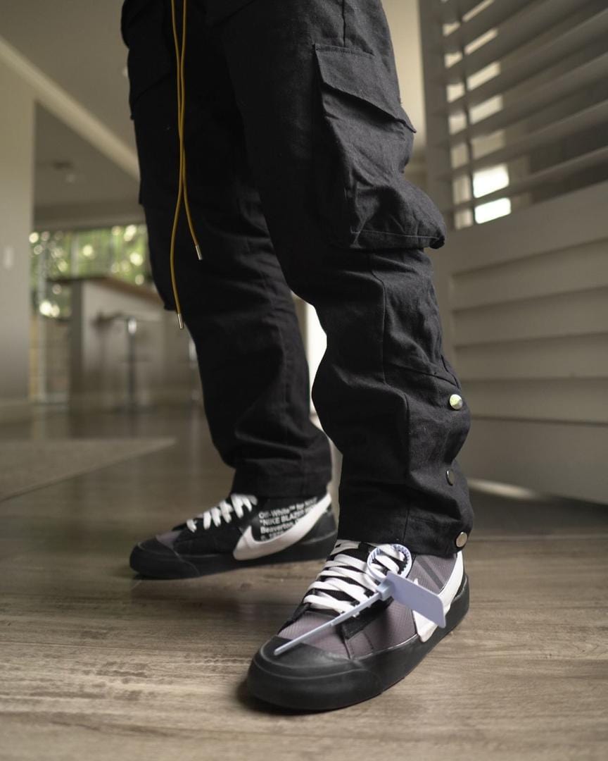 Snap II Cargo Pants Black mnml shop now