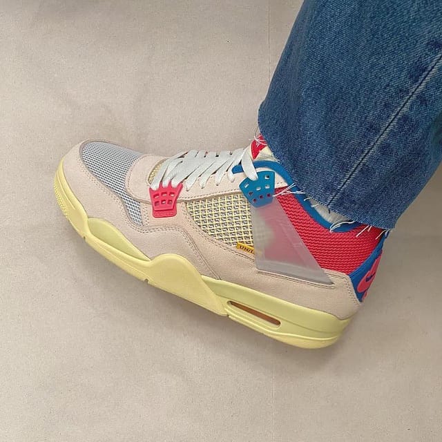 union air jordan 4 guava
