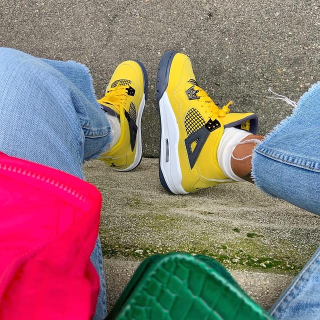 Jordan 4 jaune et noir hotsell